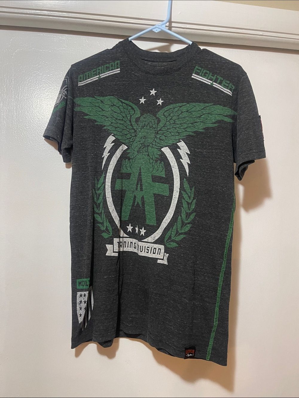 American Fighter by affliction Charcoal Tee with Green Eagle Crest small